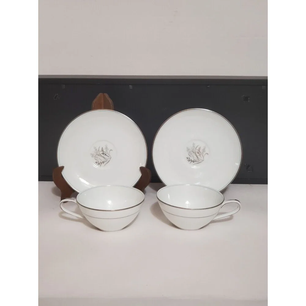 Noritake Teacups Saucers Japan Taryn 5912 Silver White Floral China 4 Pc Set Vtg